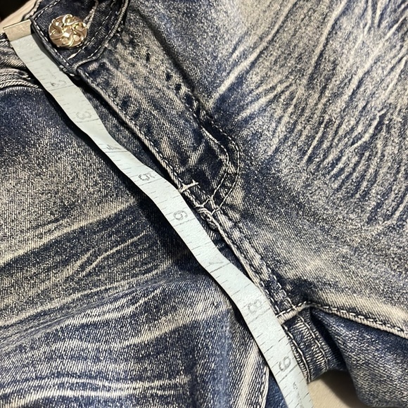 Fashion 2 Love Jeans - Picture 7 of 11